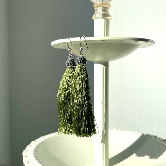 Green Tassel Drop Earrings With Gunmetal Bead - Picture 4 of 8